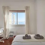 Rent a room in lisbon