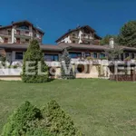 Rent 7 bedroom house of 600 m² in Molveno