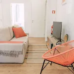 Rent 3 bedroom apartment of 75 m² in Porto