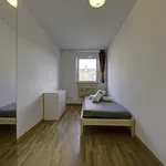 Miete 3 Schlafzimmer wohnung von 8 m² in Stuttgart