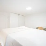 Rent 6 bedroom apartment of 50 m² in Madrid