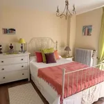 Rent 2 bedroom apartment of 1076 m² in Madrid