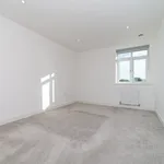 Rent 2 bedroom flat in Hertsmere