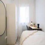 Rent a room in madrid