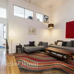 Rent 2 bedroom apartment in Manhattan