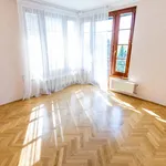 Rent 4 bedroom apartment of 220 m² in Budapest