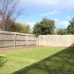 Rent 3 bedroom house in Altona Meadows