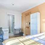 Rent 4 bedroom apartment in lisbon