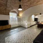 Rent 2 bedroom apartment of 70 m² in Naples