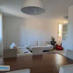 Rent 3 bedroom apartment of 110 m² in Bardolino