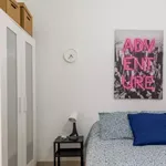 Rent 4 bedroom apartment in Valencia