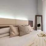 Rent 5 bedroom apartment of 80 m² in Rome