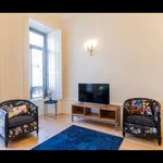 Rent 1 bedroom apartment of 70 m² in Porto