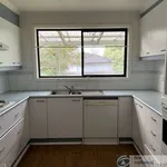 Rent 3 bedroom house in Dandenong North