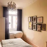 Rent a room of 80 m² in Frankfurt am Main