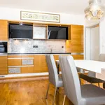 Rent 2 bedroom apartment of 71 m² in Praha 2 - Vinohrady