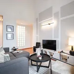 Appartement de 70 m² avec 4 chambre(s) en location à Paris