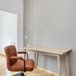 Rent 3 bedroom apartment of 108 m² in Berlin