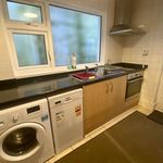 Rent 5 bedroom flat in Wales