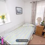 Rent 4 bedroom house in East Midlands