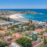 Rent 2 bedroom apartment in Bondi Beach