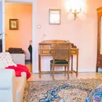 Rent a room of 170 m² in madrid