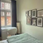 Miete 3 Schlafzimmer wohnung von 80 m² in Frankfurt am Main