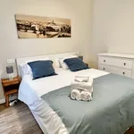 Rent 1 bedroom apartment of 484 m² in Madrid