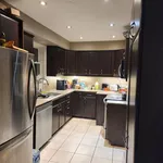 Rent 3 bedroom apartment in Newmarket (Huron Heights-Leslie Valley)