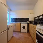 Rent 3 bedroom flat in Wales