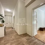 Rent 3 bedroom apartment of 110 m² in Székesfehérvár