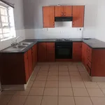 Rent 3 bedroom house in Roodepoort