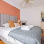 Appartement de 49 m² avec 3 chambre(s) en location à Paris