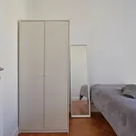 Rent 11 bedroom apartment in Lisbon