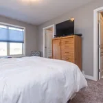 Appartement de 1367 m² avec 3 chambre(s) en location à Calgary