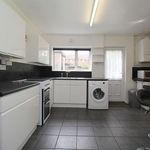 Rent 4 bedroom house in East Midlands