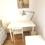 Rent a room of 120 m² in zaragoza