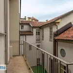 Affitto 5 camera appartamento di 140 m² in Turin