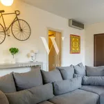 Rent 2 bedroom apartment of 90 m² in Glyfada