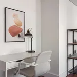 Rent 1 bedroom apartment of 99 m² in lisbon