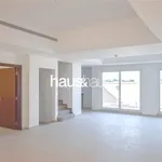 Rent 4 bedroom house of 301 m² in Victory Heights