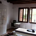 Rent 2 bedroom apartment of 70 m² in Venice