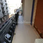 Affitto 4 camera appartamento di 140 m² in Taranto