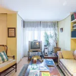 Rent 4 bedroom apartment in Madrid