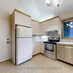 Rent 4 bedroom apartment of 383 m² in Toronto (Bayview Village)