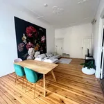 Rent 2 bedroom apartment of 92 m² in Berlin