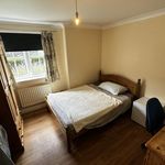 Rent 2 bedroom flat in South East England