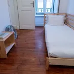 Rent 3 bedroom apartment in lisbon