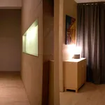 Rent 1 bedroom apartment of 80 m² in barcelona