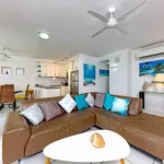 Rent 2 bedroom apartment in Trinity Beach